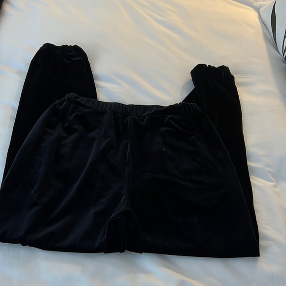 Black Velvet Jogger Pants - Picture 4 of 5